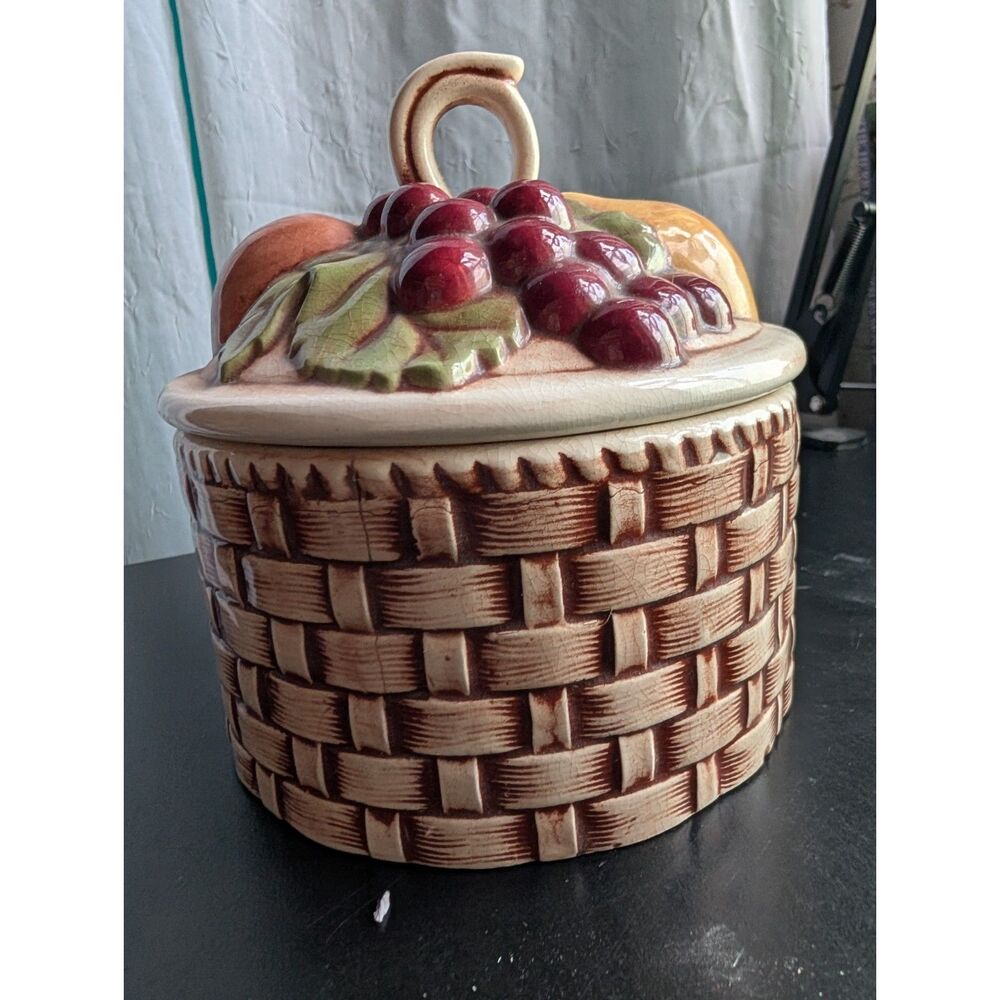 VTG 1970s Ceramic Basketweave Cookie Jar • Retro Mid-Century Cottagecore Kitsch
